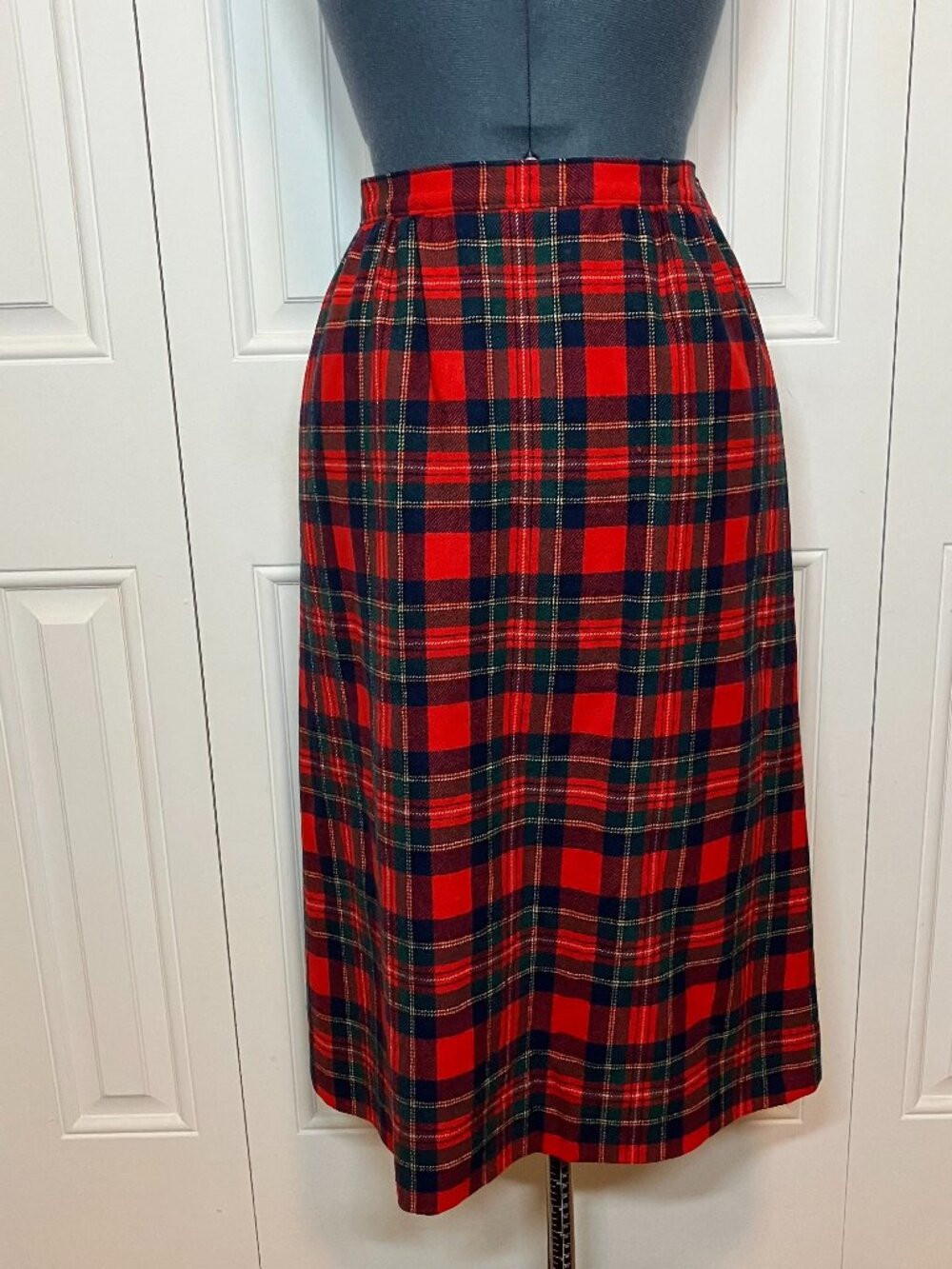 Vintage Pendleton Authentic Royal Stewart Tartan Skirt Vintage Size 10 Waist 29"